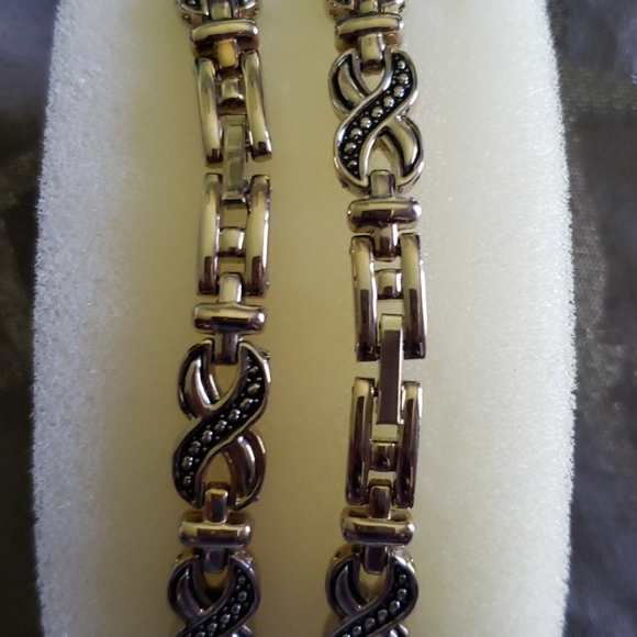 New Watch and matching Bracelet - Picture 2 of 2